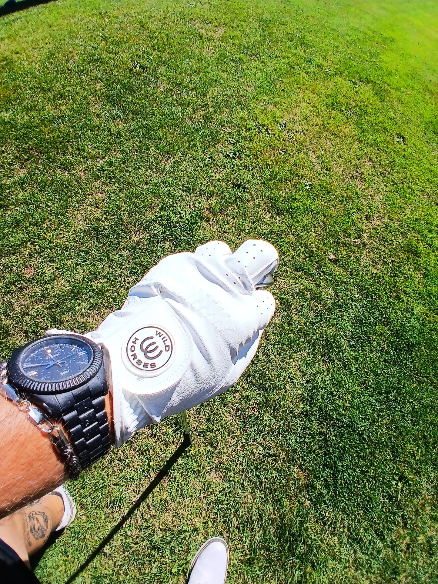 "Sticky Fingers" Glove - White